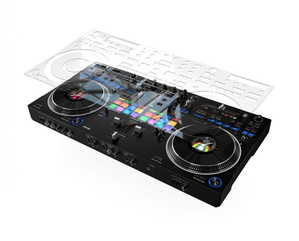 pioneer-ddj-rev7-completo-skin-photo-platos-scaled-e1646988687652-1024x823