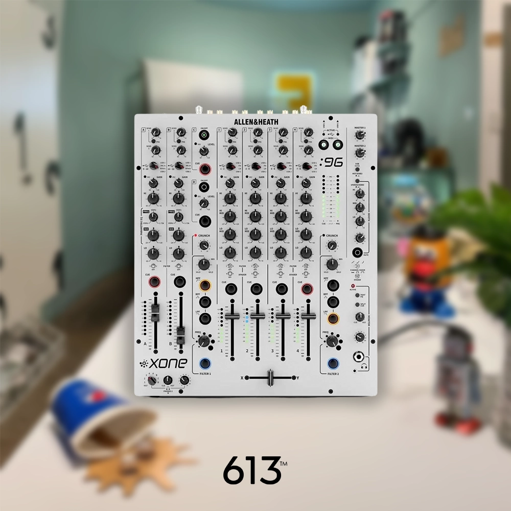 Estudio 613 - Mixer Allen and Heath Xone 96 Estudio 613 - Mixer Allen and Heath Xone 96